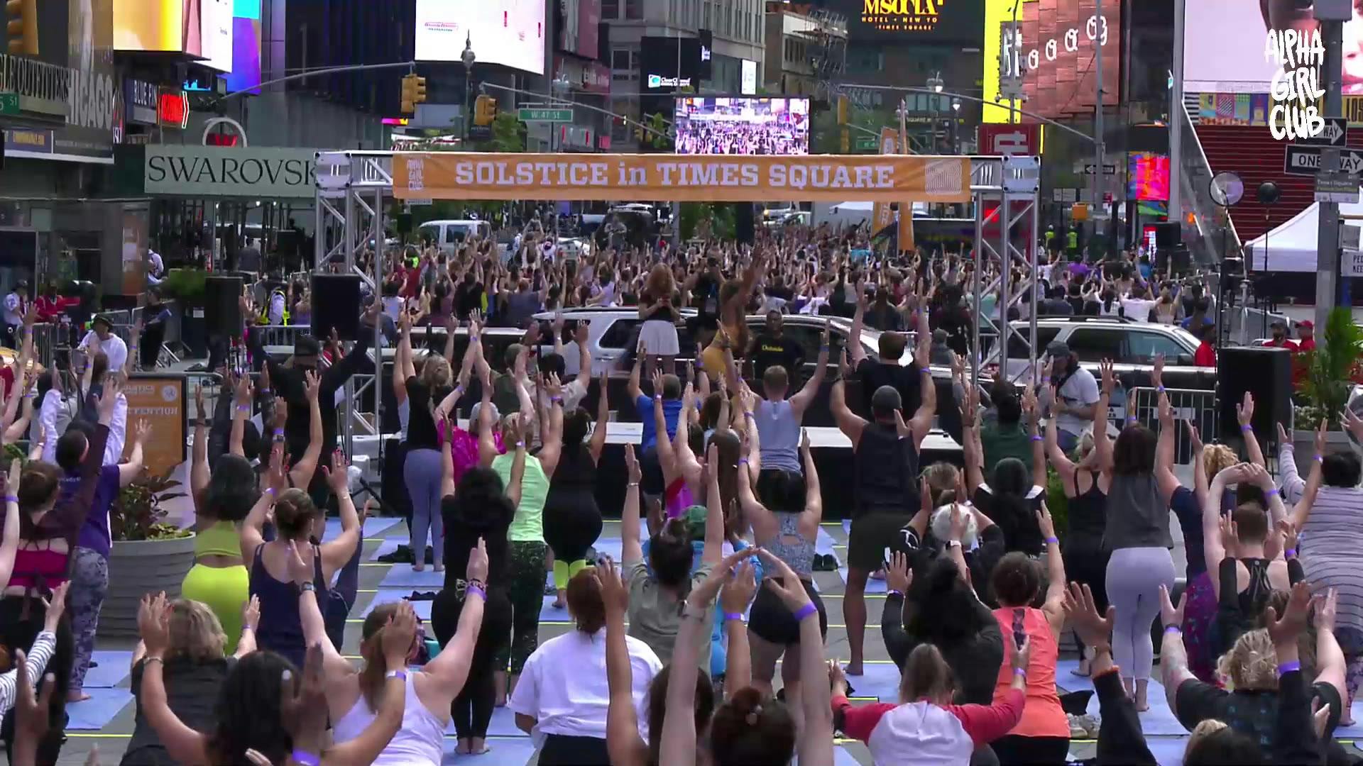 Ep 1 | Times Square Yoga 1st Class
